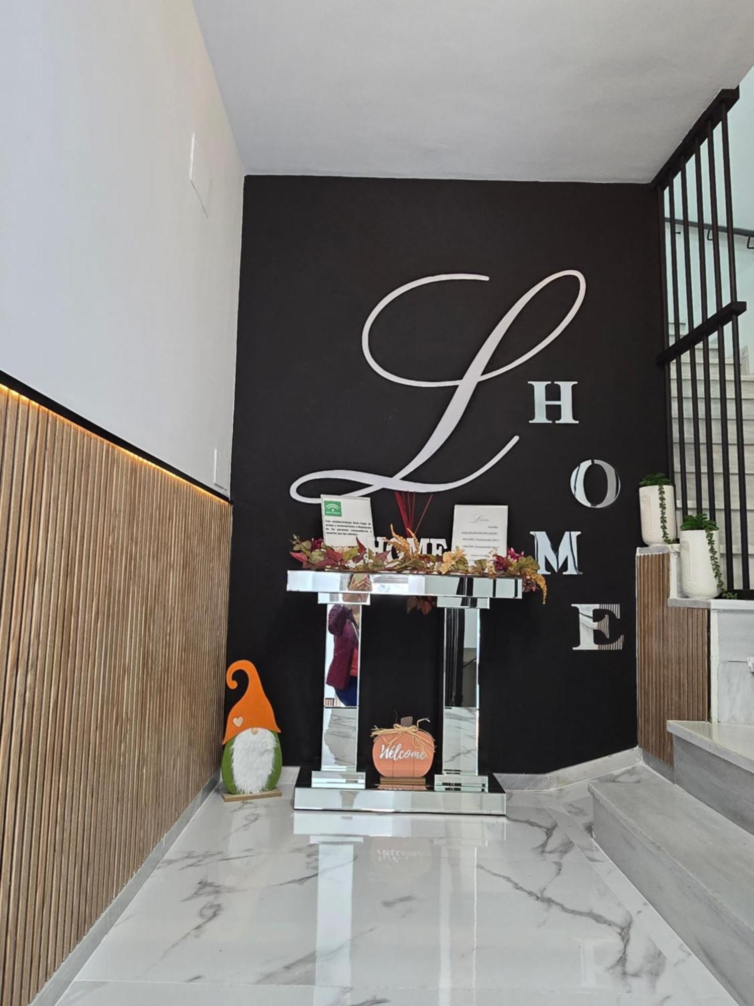 Lhome Sevilla Exteriör bild