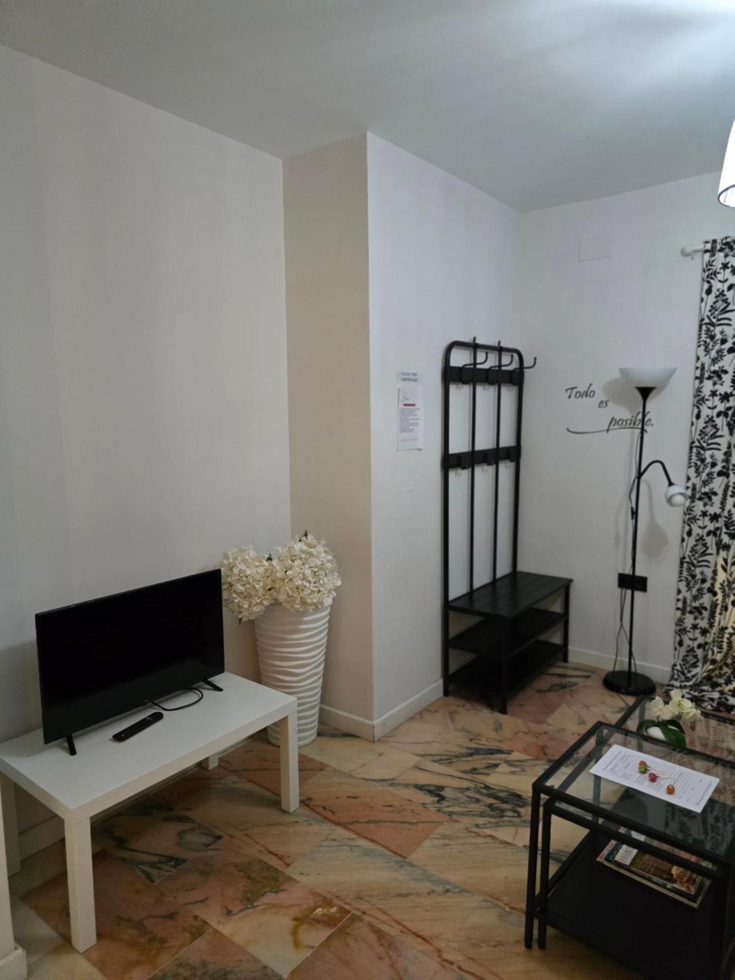 Lhome Sevilla Exteriör bild