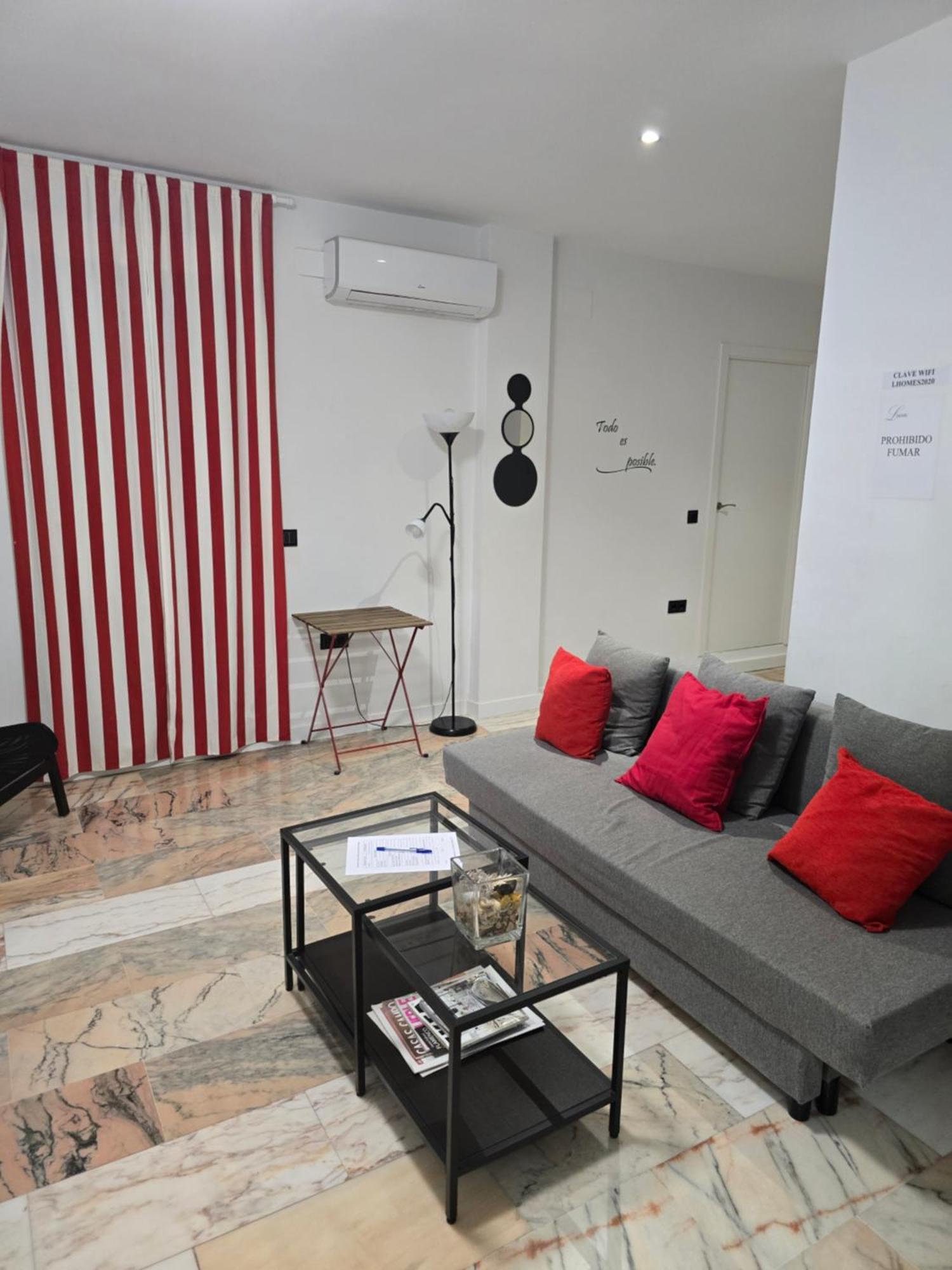 Lhome Sevilla Exteriör bild