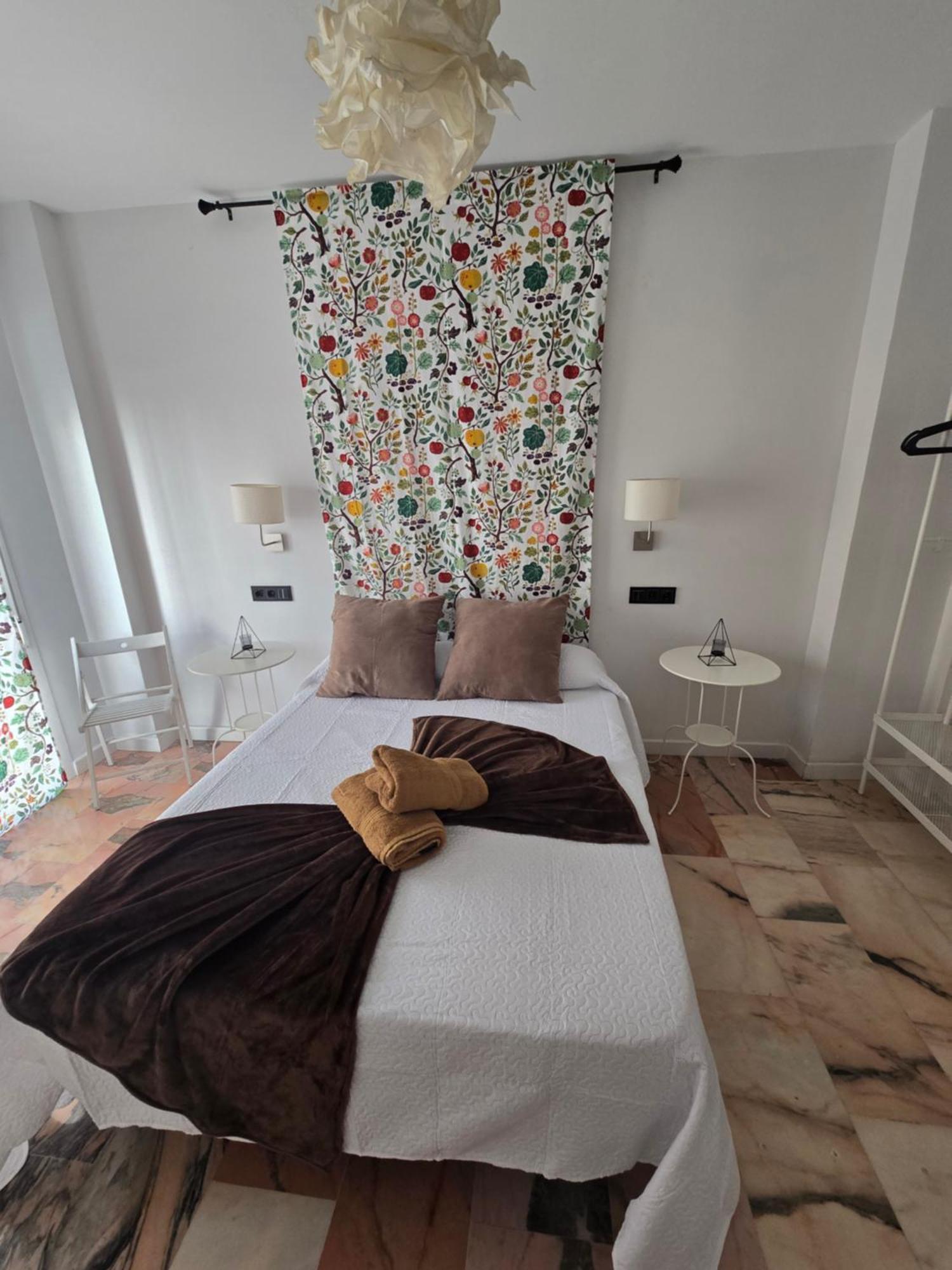 Lhome Sevilla Exteriör bild